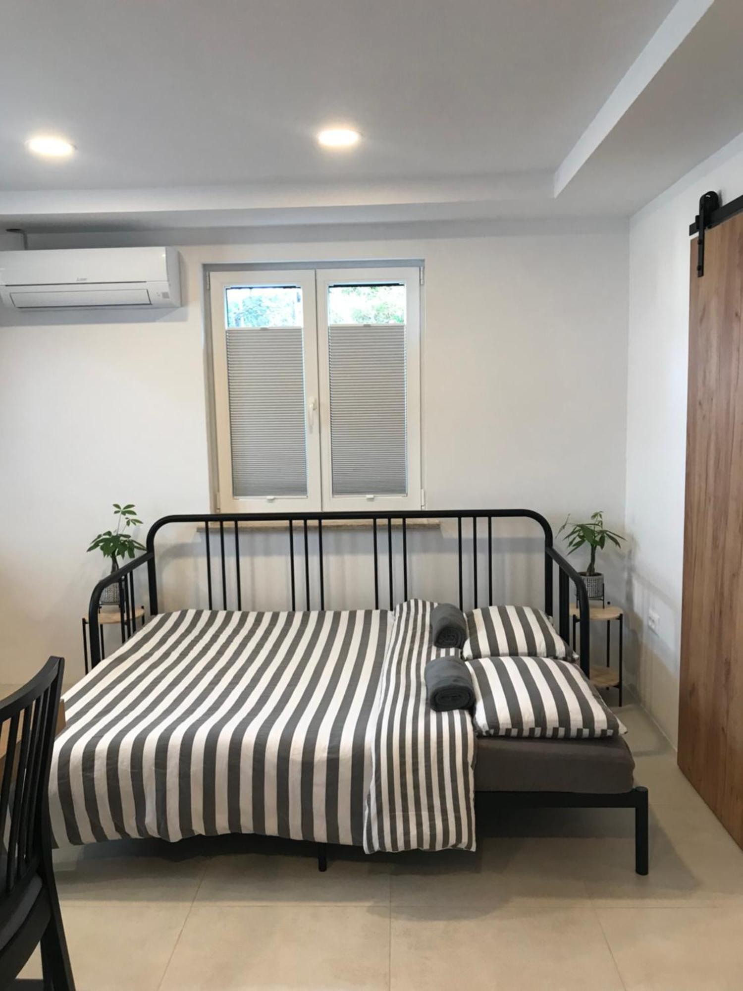Bella Vista Apartment 2 Изола Экстерьер фото